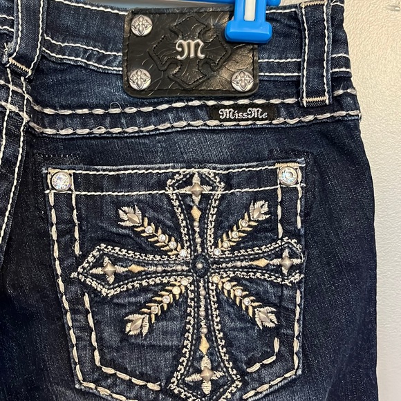 Miss Me Signature Rise Boot Cut Jeans, Size 28 - Picture 4 of 6